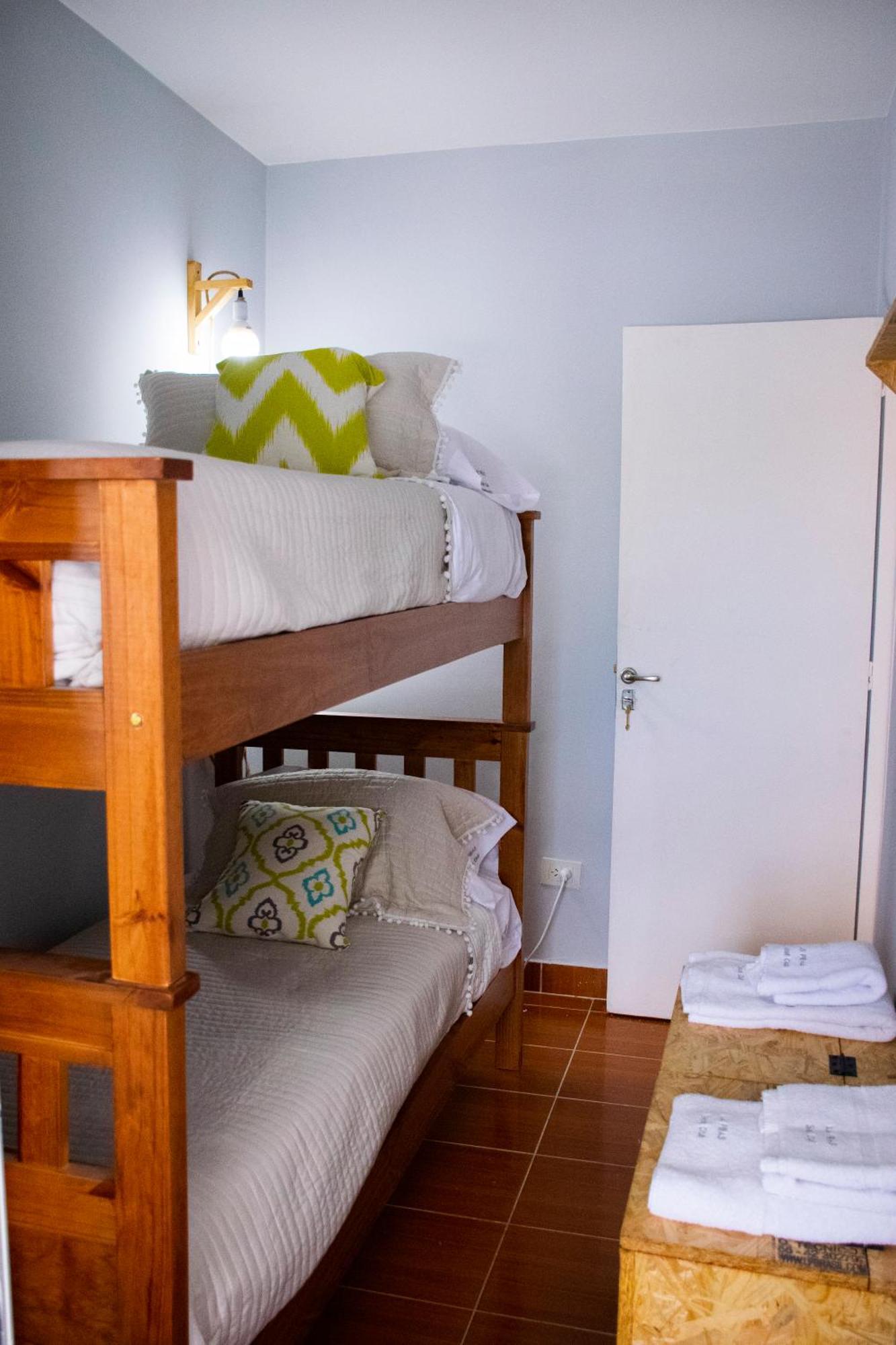 Hostel Las Pibas Сармьенто Экстерьер фото